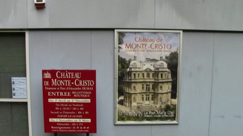 Monte Cristo signage